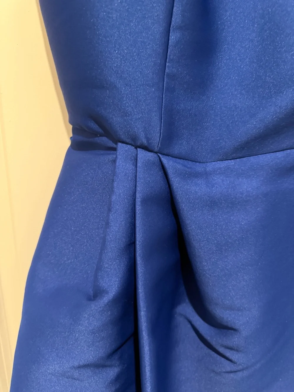 Carolina Herrera Sleek Boatneck Midi Dress in Cobalt - Picture 5 of 6